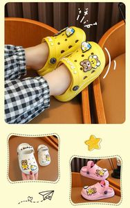 Nuevo diseño niños zuecos zapatos al aire libre interior Casual venta al por mayor moda lindo dibujos animados niños sandalias y zapatillas - Product Image 5