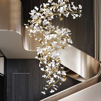 Lustre en feuille de ginkgo en cuivre massif personnalisé QMX pour bâtiment duplex, villa de luxe, hall d'hôtel, escalier, luminaire suspendu artistique