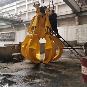 Grue multifonctionnelle en acier durable pour la construction Chargement et déchargement de charbon, de sable, de gravier, de déchets, de grumes et de matériaux - Product Image 1