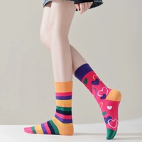Chaussettes mi-mollet asymétriques AB personnalisables en coton peigné, absorbant la transpiration, motif de dessin animé, chaussettes unisexes créatives et asymétriques