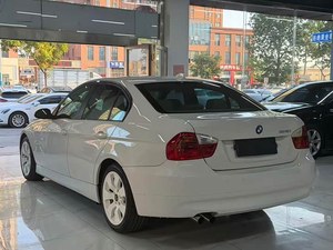 รถบีเอ็มดับเบิลยู 325i ปี 2007 เครื่องยนต์ 2.5 ลิตร L6 เกียร์อัตโนมัติ รถเก๋ง – รถสปอร์ตสุดคลาสสิกหรูหรา ขับเคลื่อนล้อหลัง ผลิตในเยอรมนี สำหรับส่งออก - Product Image 4