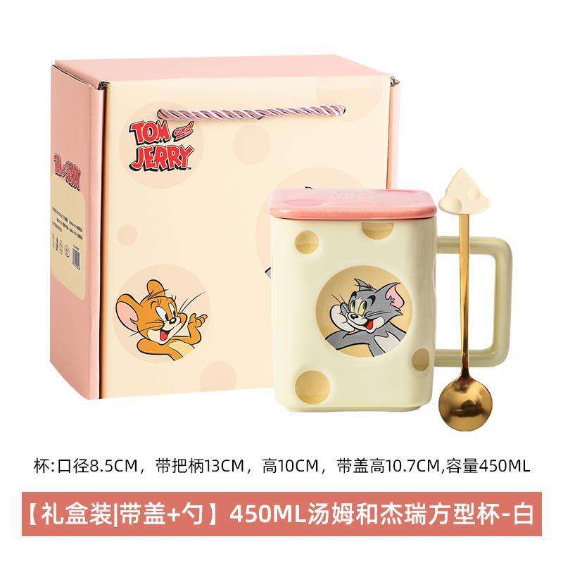 กล่องของขวัญแอปริคอทพร้อมฝาปิดและช้อน