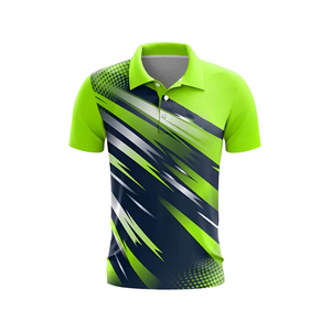 Polo homme en coton de poids moyen, coupe moderne, taille légèrement cintrée, lignes épurées, look décontracté raffiné pour un rendez-vous galant ou un look chic. - Product Image 1