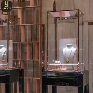 Vitrine de bijoux personnalisée en bois de noyer Surface noire brillante avec porte coulissante en verre pour meubles de magasin - Product Image 2