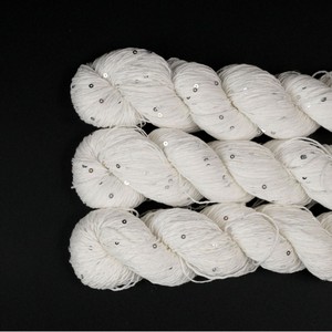 Hilo de Algodón Mercerizado con Lentejuelas, Hilo Base sin Teñir para Teñido <span class=keywords><strong>a</strong></span> Mano, Venta al por Mayor - Product Image 1