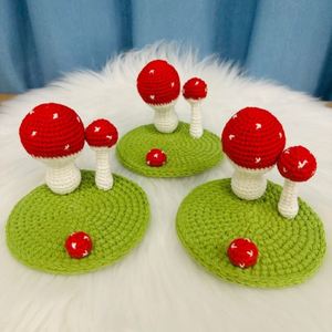 Soporte para Teléfono con Forma de Hongo Tejido a Mano con Hilo de Ganchillo, Lindo, Verde y Rojo, para Ramadán, Cumpleaños, Pascua, Diwali y Otros Festivales - Product Image 5