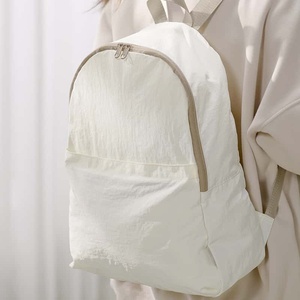 กระเป๋าเป้สะพายหลังไนลอนสีขาวลายหอยทากผลไม้น่ารัก 15 นิ้ว ปิดด้วยซิป กระเป๋าหลายช่อง กระเป๋าเป้สะพายหลังแบบนุ่มสำหรับทุกเพศ - Product Image 1