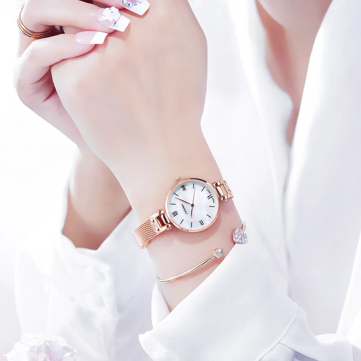 SINOBI Relógios de Quartzo de alta qualidade para mulheres Relógios de pulso elegantes e à prova d'água para todas as ocasiões