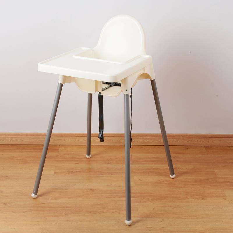 จานสีขาว