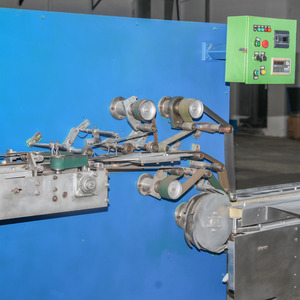 Ligne de production de machines à fabriquer des serviettes hygiéniques, équipement d'occasion pour serviettes hygiéniques, <span class=keywords><strong>prix</strong></span> bas, bonne qualité pour les usines - Product Image 2