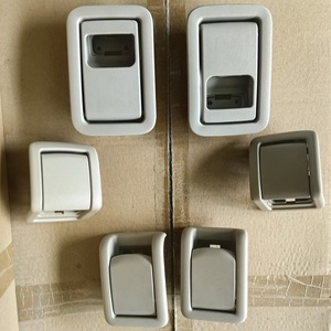 Manijas para el Respaldo del Asiento de Toyota Prado 4Runner GX460 2057-60120-E3, Material ABS, Piezas Interiores para Automóvil - Product Image 3