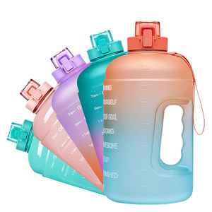 Bouteilles de <span class=keywords><strong>fitness</strong></span> ultra-transparentes 24oz, brillantes, de grande capacité, sans BPA, pour entraînement physique, 5 gallons de ram, 32oz, top des ventes - Product Image 2