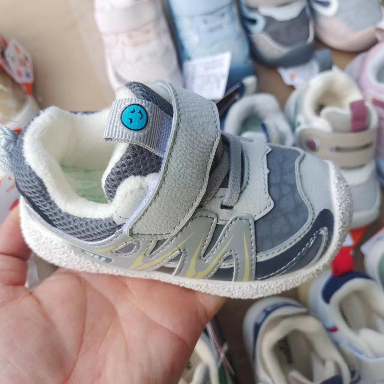 Best Selling Shop Wholesale Boys Shoes Premium Quality Style