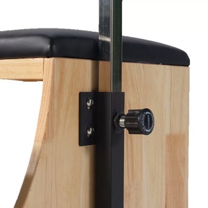 <span class=keywords><strong>Silla</strong></span> de Pilates Wunda Elink E-09 de Madera de Roble Resistente con Asas de Acero Inoxidable y Resorte Alemán para <span class=keywords><strong>Ejercicios</strong></span> Corporales - Product Image 5