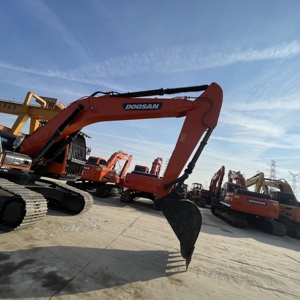Excavatrice Doosan DX225LC-9C d'occasion 2023 à vendre en Corée avec pompe moteur et moteur - Capacité de la cuve de 1,3 m 30 tonnes - Product Image 4