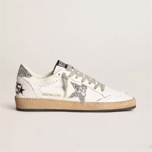 Scarpe da Corsa Unisex Dorate con Stella, in Pelle, Traspiranti, con Lacci, Leggere, con Suola Chunky, Sneakers con Glitter Metallizzato - Product Image 6
