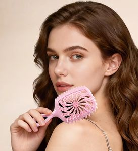 فرشاة شعر محمولة جديدة لعام 2025 بتصميم مجوف للتدليك، مقاومة للحرارة، فرشاة شعر صغيرة الحجم كسلسلة مفاتيح للترويج - Product Image 6