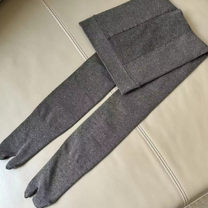 Chaussettes <span class=keywords><strong>de</strong></span> style hivernal pour filles, chaussettes quotidiennes <span class=keywords><strong>de</strong></span> haute qualité en coton doux et respirant, leggings <span class=keywords><strong>fantaisie</strong></span> pour femmes - Product Image 1