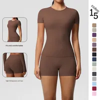 Produsen Pakaian Olahraga Wanita, Kaos Lengan Pendek Kerah Bulat, Celana Pendek, Logo Custom, Grosir OEM/ODM, Set Yoga, Pakaian Fitness & Yoga