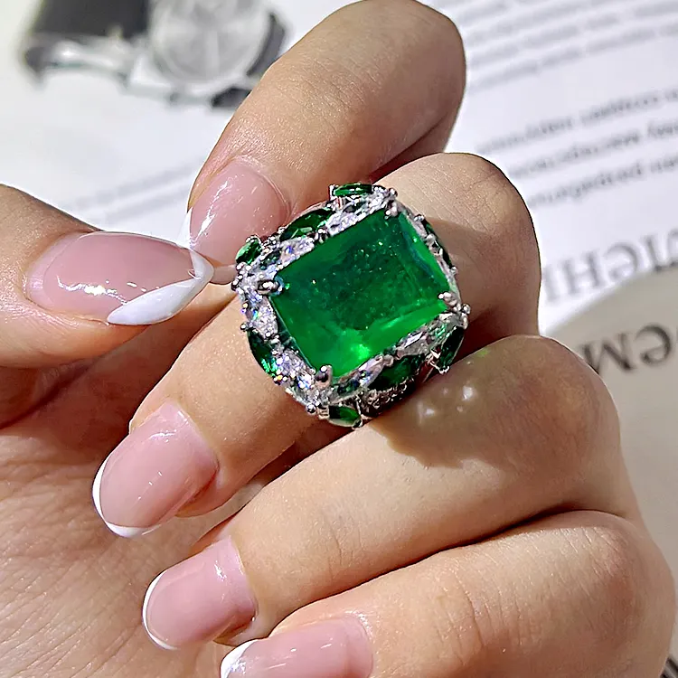 Delicada joyería fina anillo de circón de lujo verde esmeralda anillo de Plata de Ley 925 anillo de piedra grande