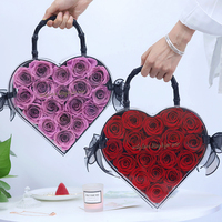 Seau de roses éternelles luxueuses faites à la main en forme de cœur avec cadenas d'amour – Rose éternelle pour la Saint-Valentin et cadeau pour la fête des Mères