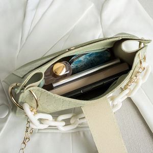 Nuevo diseño, cadena grande verde, cierre de modelado, <span class=keywords><strong>Revista</strong></span> de Comercio, bolsos informales para <span class=keywords><strong>mujer</strong></span>, bolsos de mano para <span class=keywords><strong>mujer</strong></span> - Product Image 2