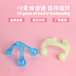 Masseur en plastique à quatre coins avec têtes de massage rondes pour le cou, la taille et le dos, 11,5x11,5x9 cm, fonctionnement manuel, usage domestique - Product Image 5