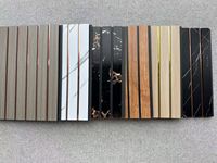 Panneau à lamelles rainurées en WPC de haute qualité, moderne, écologique, imperméable et ignifuge pour les applications de revêtement mural et de plafond