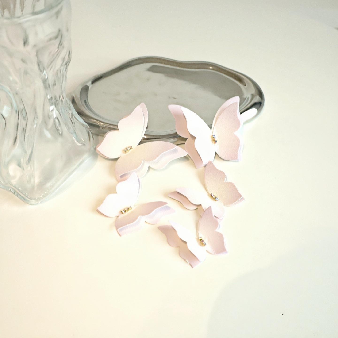 สีม่วง (มีเพชร)