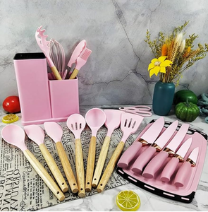 Ensemble d'ustensiles de cuisine personnalisés OEM & ODM en silicone avec manche en bois et planche à découper - Product Image 5
