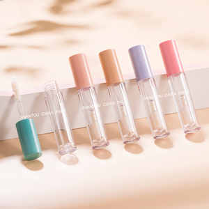 CAIYA couvercle coloré brillant mur épais vide rond 4ml lèvre <span class=keywords><strong>regard</strong></span> bouteille Logo personnalisé cosmétique grand pinceau brillant à lèvres huile Tube conteneur - Product Image 3