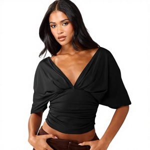 Camiseta de <span class=keywords><strong>moda</strong></span> estilo europeo-americano transfronterizo, nueva llegada, con cuello en V profundo, hombros caídos, diseño retorcido en la parte delantera y ombligo descubierto. - Product Image 1