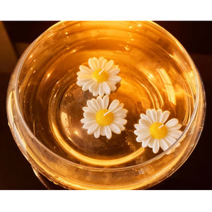 Candele Profumate Creative a Forma di Margherita Fatte a Mano, Candele Aromaterapiche Romantiche in Cera di Soia a Forma di Camomilla - Product Image 2