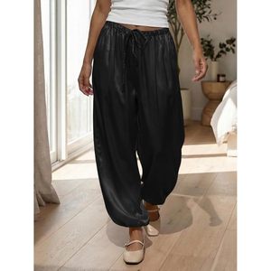 Pantalon Harem en Satin Personnalisé pour Femme, Taille Élastique avec Cordon de Serrage, Coupe Ample Décontractée, Idéal pour l'Entraînement, avec Poches - Product Image 3