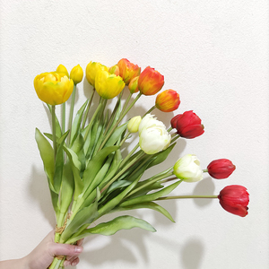 Tulipani Artificiali Real Touch per Decorazioni Matrimoniali, Fiori di Lusso in Lattice per Eventi e Allestimenti Domestici, Bouquet di Tulipani Finti - Product Image 3