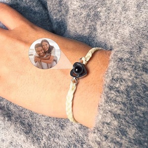 <span class=keywords><strong>Pulsera</strong></span> de Proyección de Fotos al por Mayor, Producto de Dropshipping 2023, Pulseras de Proyección de Fotos Personalizadas para Parejas - Product Image 4