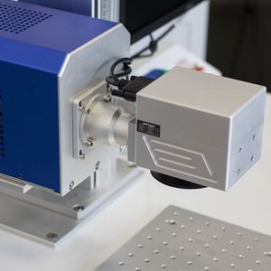 เครื่องพิมพ์ฉลากโลโก้หนังยีนส์ CO2เลเซอร์60W เครื่องทำเครื่องหมาย CO2เลเซอร์ - Product Image 4