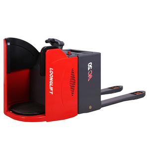 Transpaleta eléctrica CBD20 490 de 2 toneladas con dirección electrónica y accionamiento por CA para manejo de materiales en pasillos estrechos de almacenes - Product Image 2