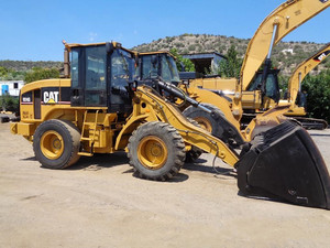 Chargeur d'occasion d'origine japonaise Chargeur sur pneus Cat 924G 966g Pour Offre Spéciale d'occasion Caterpillar 966g chargeur machine - Product Image 2