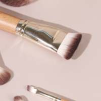 Ensemble de pinceaux de maquillage professionnels, poils synthétiques, pinceau plat en éventail, manche en bois, fard à paupières, cils, blush, outils en gros, Guangdong