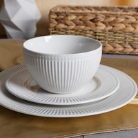 Luxe wit keramiek porseleinen servies met bloemvormig design, ecologisch, modern, op maat gemaakt, hoogwaardig design.