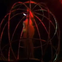 Plateforme de danse, Scène à effets dynamiques, Élévateur à bungee, Plancher DJ, Bar, Lumières de scène disco, Club Owl, Sling de strip-teaseuse, Cage éblouissante