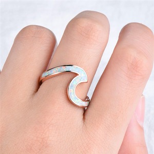Anillos de ópalo <span class=keywords><strong>azul</strong></span> ondulados de Plata de Ley 925 personalizados, joyería de ópalo sintético australiano - Product Image 3