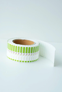 Pegatinas adhesivas impermeables brillantes personalizadas, etiquetas de etiquetado duraderas y reutilizables para embalaje de productos, diseño OEM conveniente - Product Image 3