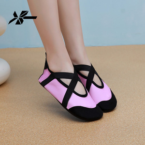 Zapatos Xingtuo para senderismo acuático, calzado para caminar sobre el agua, zapatos de baile para mujer adulta, deporte de yoga y aeróbicos al aire libre - Product Image 6