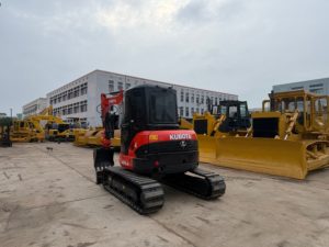 รถขุดขนาดเล็ก Kubota U55‑4 สภาพดี นำเข้าจากญี่ปุ่น น้ำหนัก 5.5 ตัน เหมาะสำหรับงานปรับปรุงบ้านและขุดร่อง - Product Image 6