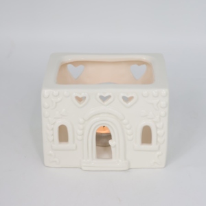 Commandes en gros et personnalisation disponibles Charmant <span class=keywords><strong>porte</strong></span>-bougie en céramique blanche creuse en forme de maison de Noël - Product Image 6