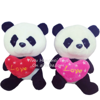 Vente en gros usine : Peluche Panda en forme de cœur de 18 cm, cadeau de Saint-Valentin, jouet en peluche pour machine à grue