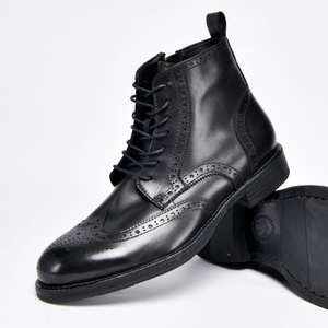 Botas de Cuero Genuino de Alta Calidad, Cómodas, Hechas a Mano, Duraderas, Versátiles e Impermeables para Hombre, para Fiestas, Vida Diaria y Más - Product Image 4