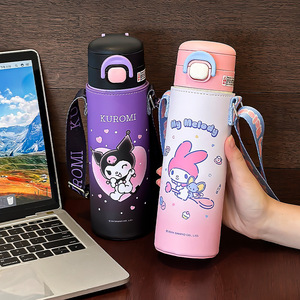 Bouteille d'eau isotherme Sanrio Kuromi 500 ml en acier inoxydable pour enfants, rentrée scolaire été 2024 - Product Image 1